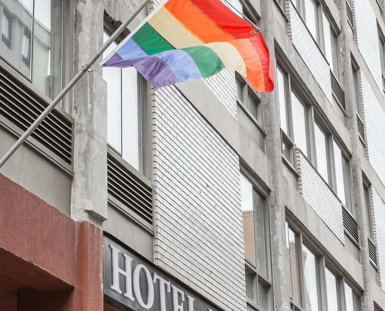 Hotel Les Suites Labelle Montréal
