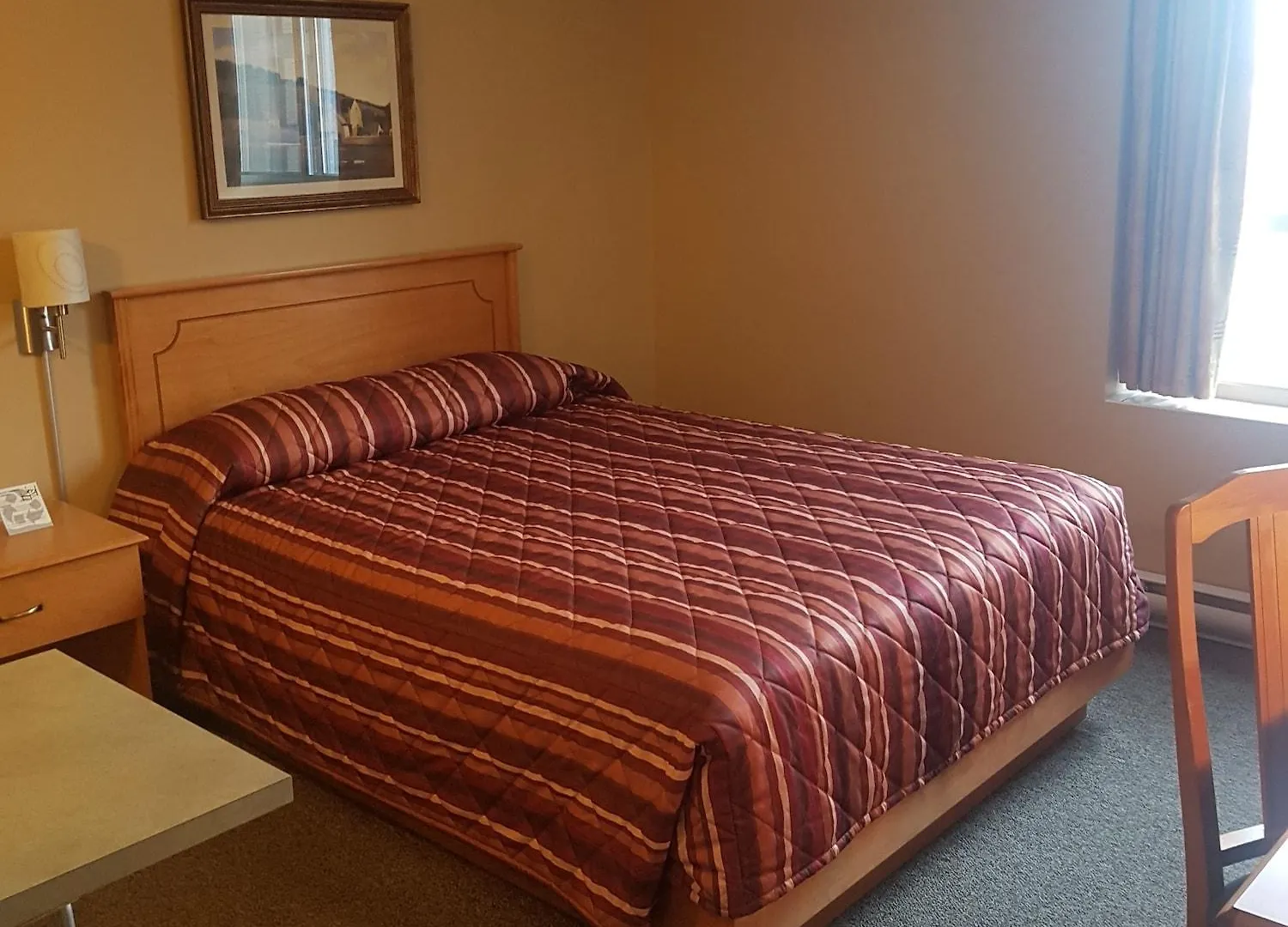 Hotel Les Suites Labelle Montreal