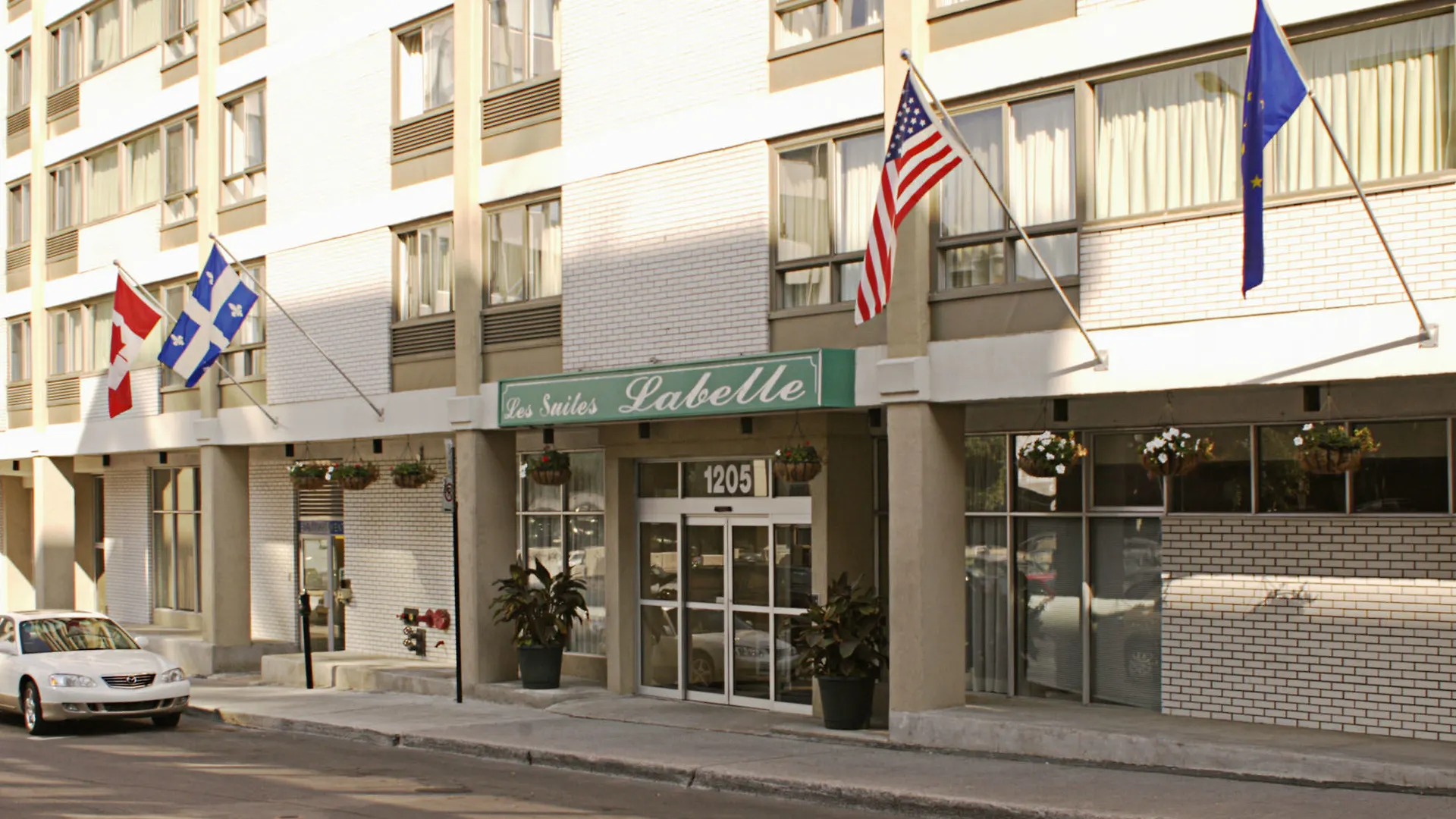 Hotel Les Suites Labelle Montréal 3*,